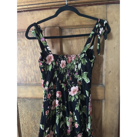 Reformation Size 8 Nikita Hard To Find Dress Black Floral Cocktail Wedding - Picture 3 of 4